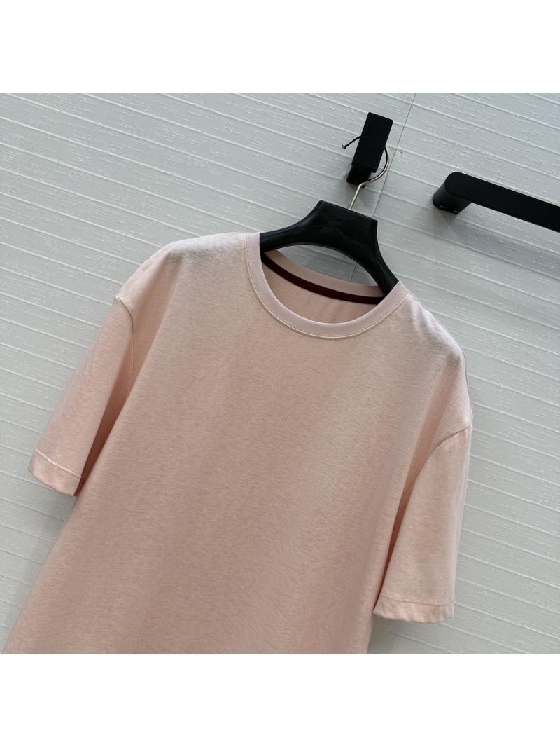 Loro Piana Minimalist Old Money Casual Short Sleeve T-Shirt - Orange Luxe Elegance