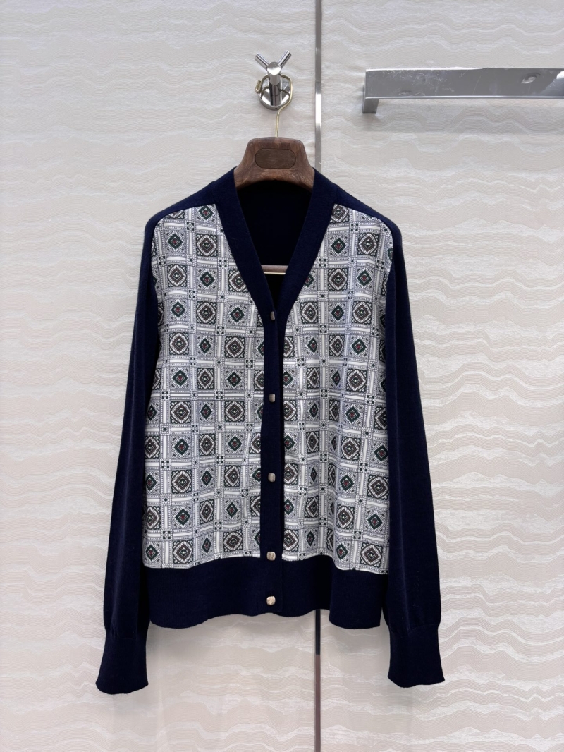 Loro Piana Exclusive Luxe V-Neck Cardigan with Mendoza Border Print