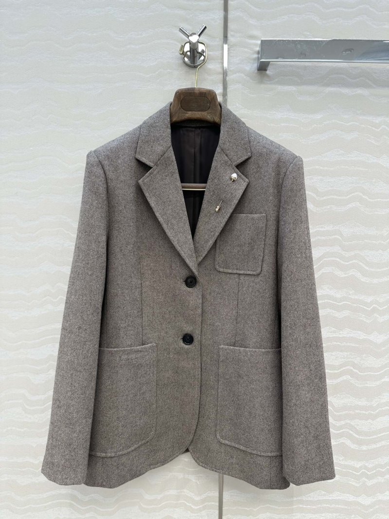 Loro Piana Minimalist Wool Suit Set with Gold Thread – Tailored Blazer and Slim Vest