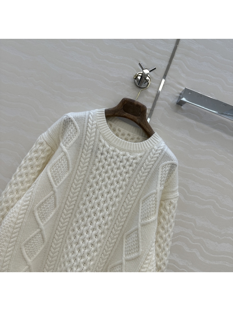 Loro Piana Cashmere and Wool Cable-Knit Sweater | Cream White | Timeless Old Money Style