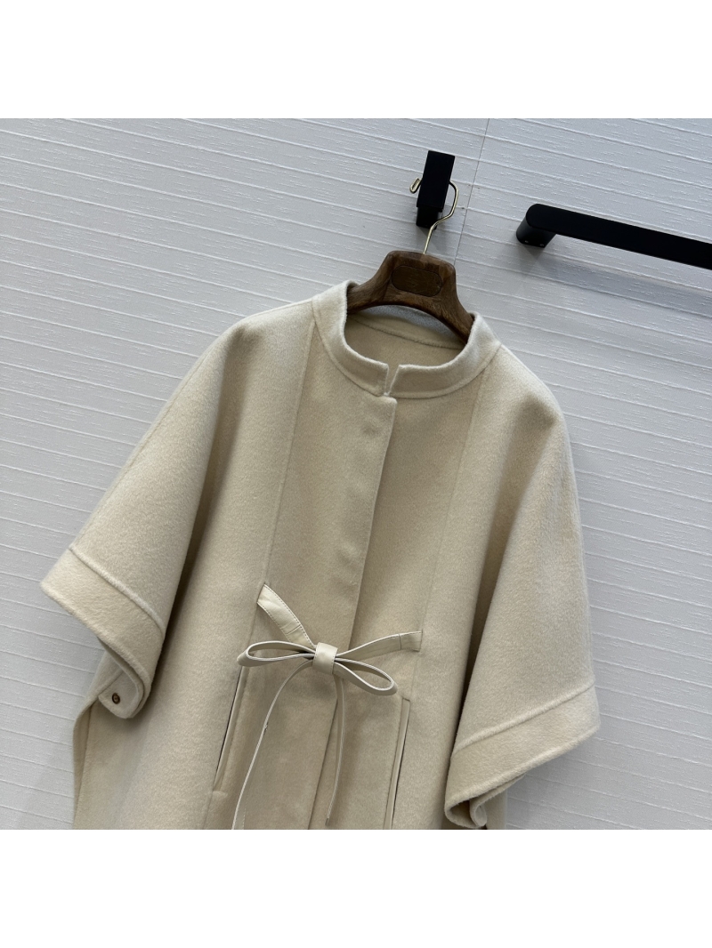 Loro Piana Exquisite Cashmere & Wool Cape Coat with Genuine Sheepskin Leather Trim - Creamy Beige