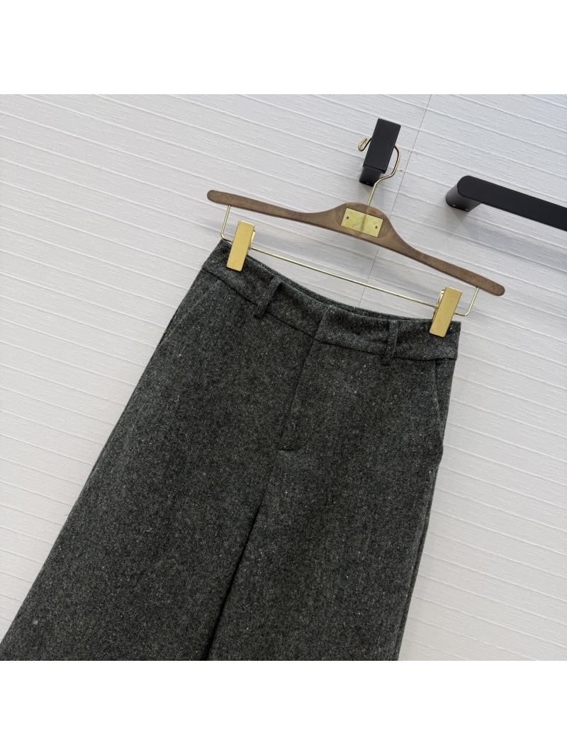 Loro Piana Snowflake Wool Tailored Bermuda Shorts in Forest Green