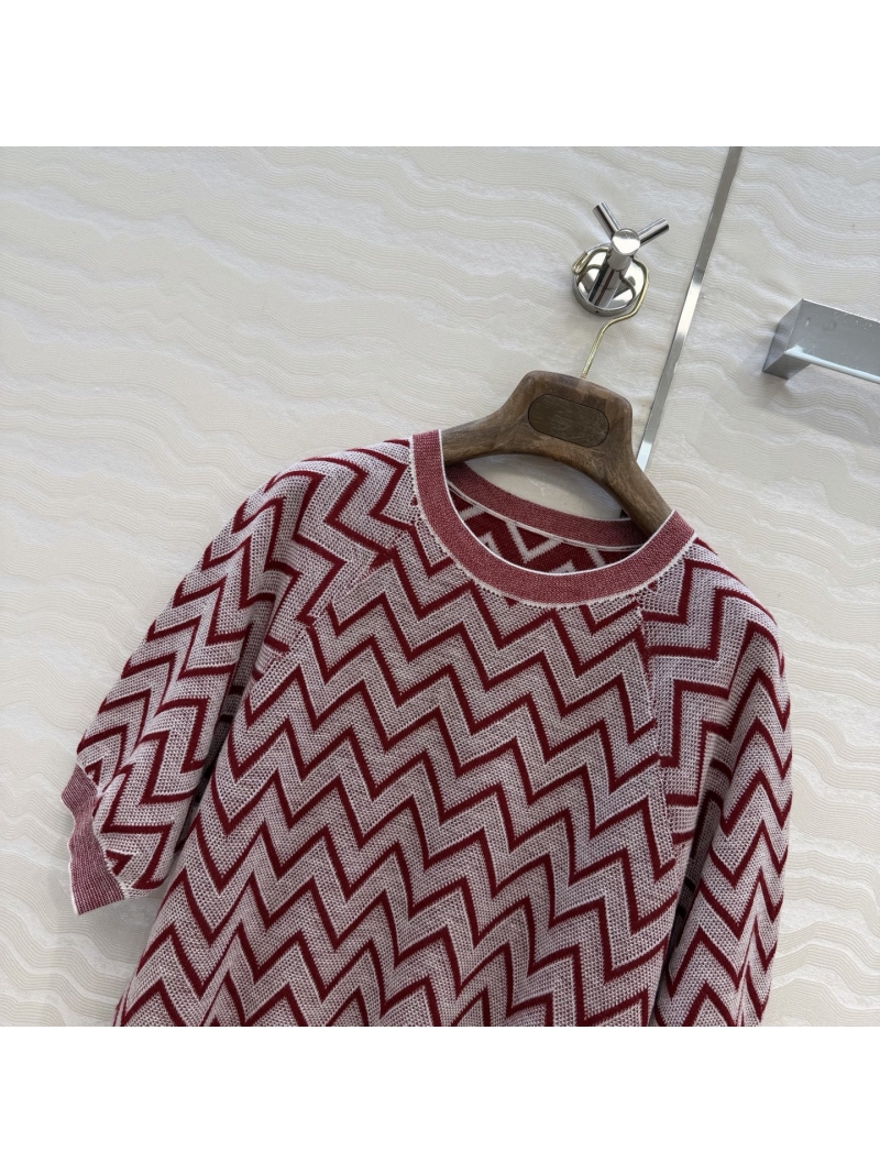 Loro Piana Exquisite Cashmere and Silk Geometric Zigzag Knit Top
