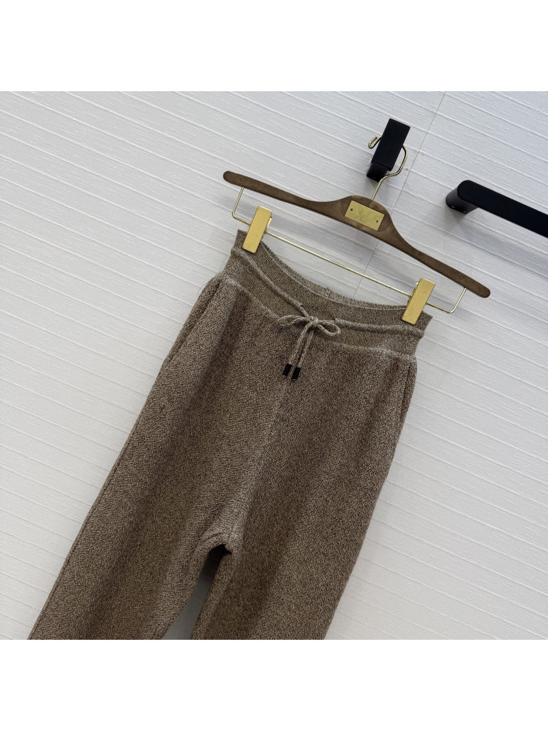 Loro Piana Wool, Mulberry Silk and Linen Blend Equestrian Knit Cellina Trousers in Marled Light Camel