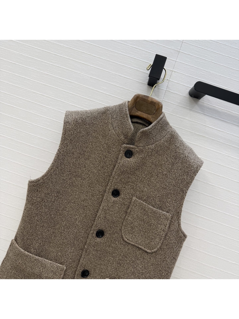 Loro Piana Cellina Wool, Mulberry Silk and Linen Blend Knit Stand-Collar Vest in Light Camel
