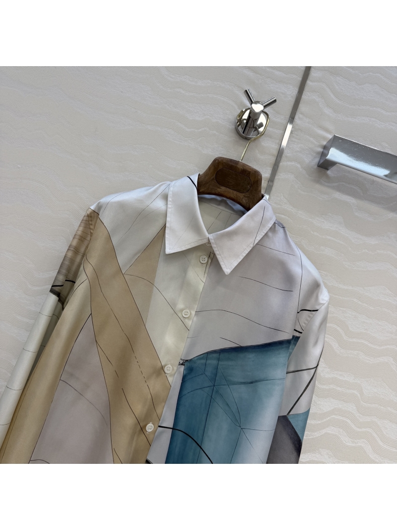 Loro Piana 100% Silk Twill Watercolor Ink-Wash Print Long-Sleeved Shirt in Cream and Teal