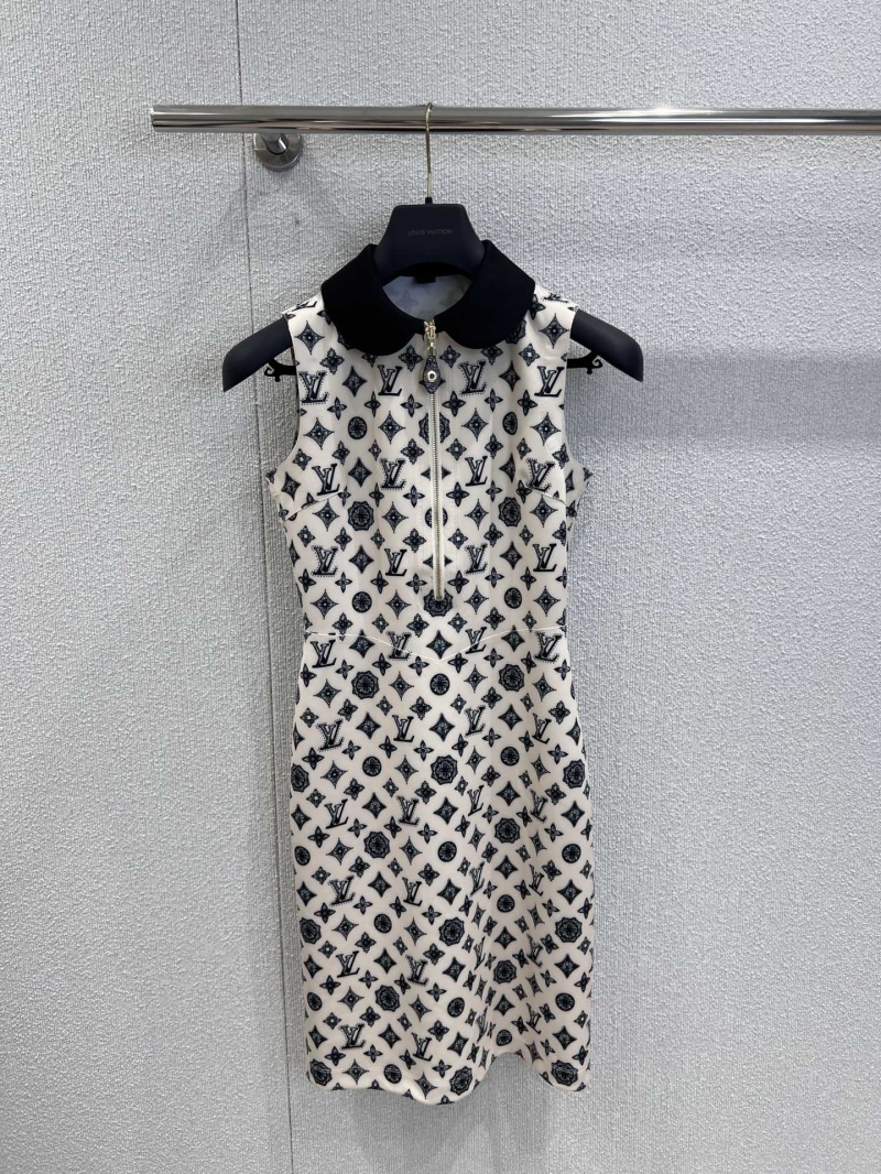 Louis Vuitton Spring Summer Monogram Dress - Elegant Contrast Collar