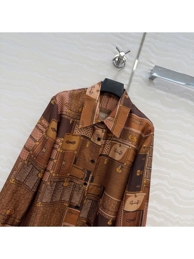 Louis Vuitton Signature Monogram Hard Case Print 100% Silk Twill Relaxed Fit Shirt (Rich Cognac)
