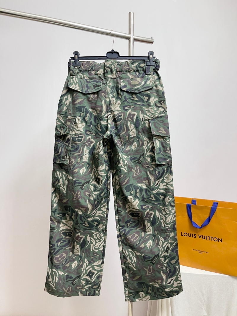 Louis Vuitton LV x Nigo Limited Edition Monogram Camouflage Cargo Trousers | Unisex Relaxed Fit Utility Pants