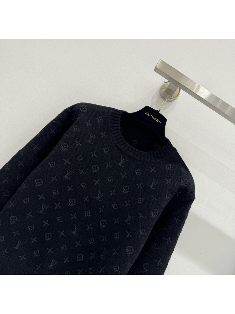 Louis Vuitton Monogram 3D Embossed Cashmere Wool Sweater in Black