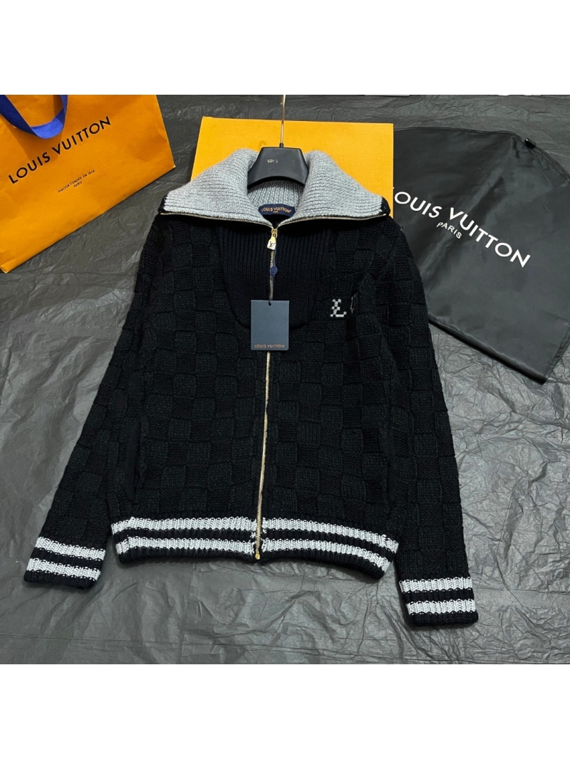 Louis Vuitton Damier Textured Wool-Cotton Blend Zip-Up Cardigan in Navy and Heather Grey