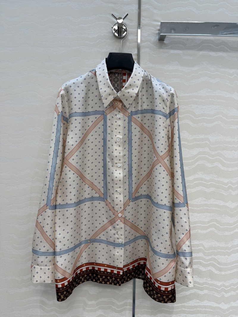 Louis Vuitton Limited Edition 100% Silk Twill Monogram Positioned Print Shirt
