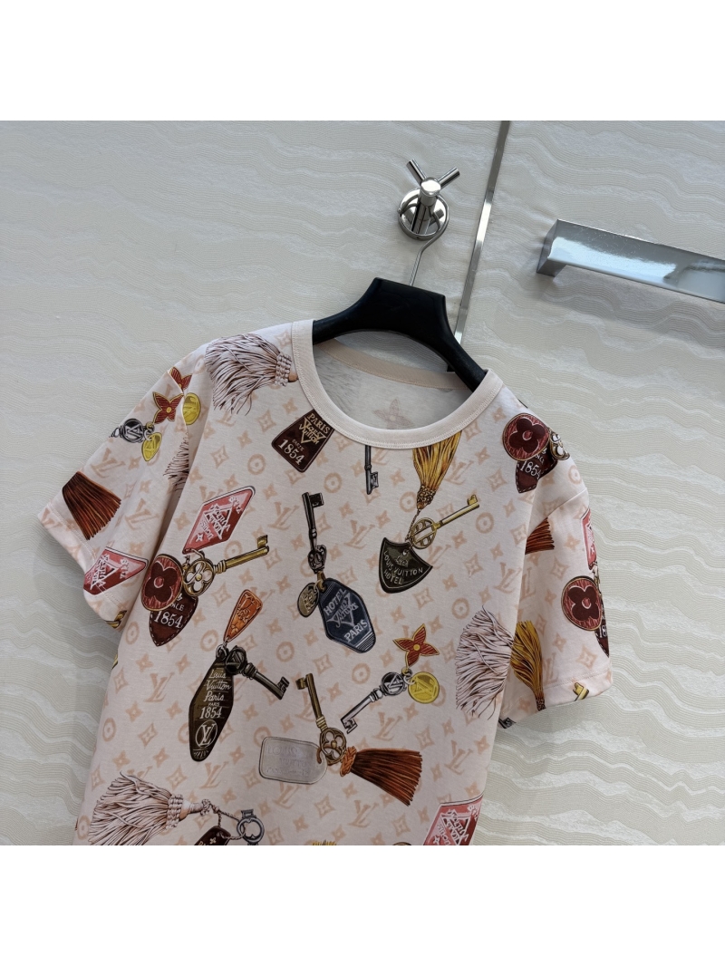 Louis Vuitton Sumptuous Cotton Knit Heritage Monogram Graphic T-Shirt