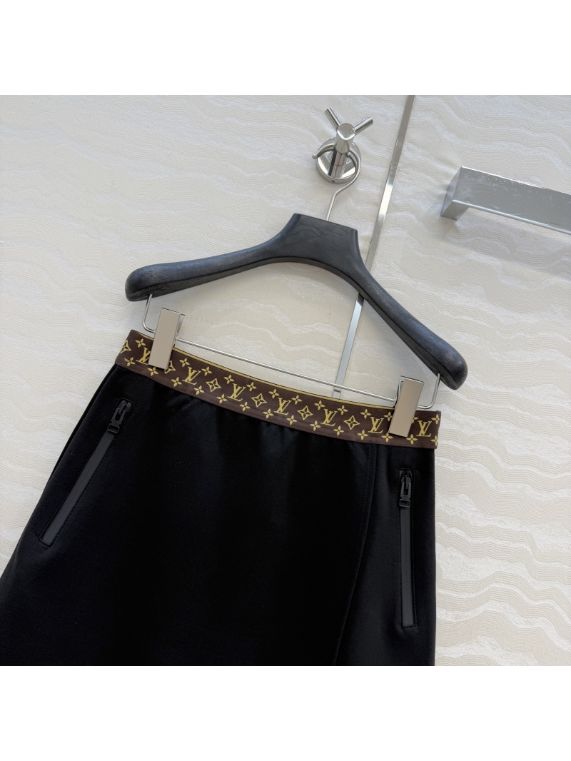 Louis Vuitton Spandex Tencel Cotton Flight Mode Monogram Mini Skort in Black