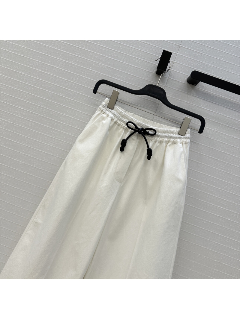 Loewe New Arrival Luxe Wide-Leg Trousers in White with Embroidered Badge Detail