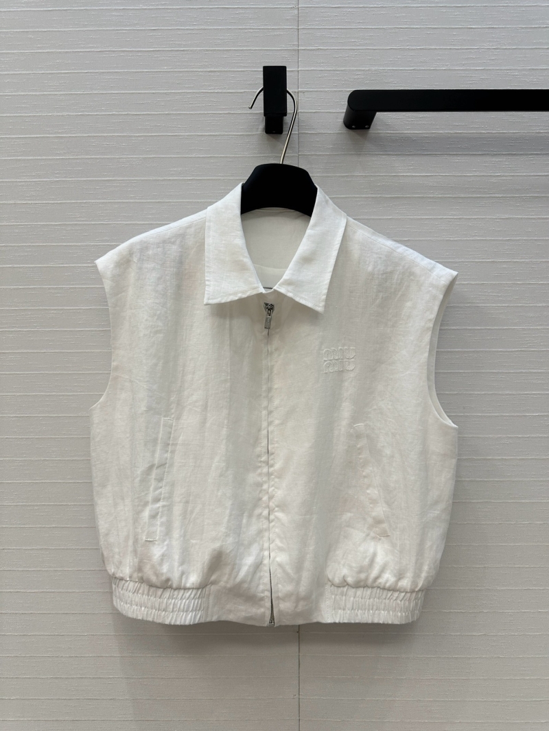 Miu Miu Intellectual Linen Vest & Pleated Skirt Set - Elegant Casual Chic