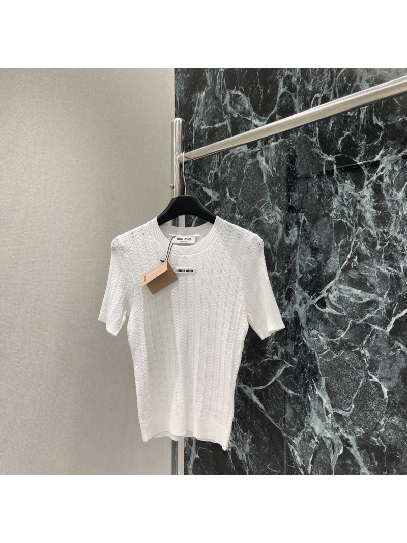 Miu Miu Summer 2025 Knit Short Sleeve Top - Elegant Round Neck with Logo Emblem