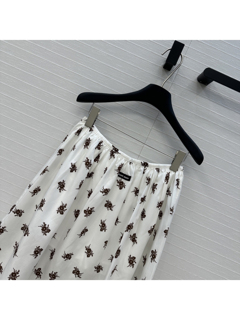 Miu Miu Spring Summer 2025 Resort Style Cornflower Floral Skirt - Sweet & Cool Elegance