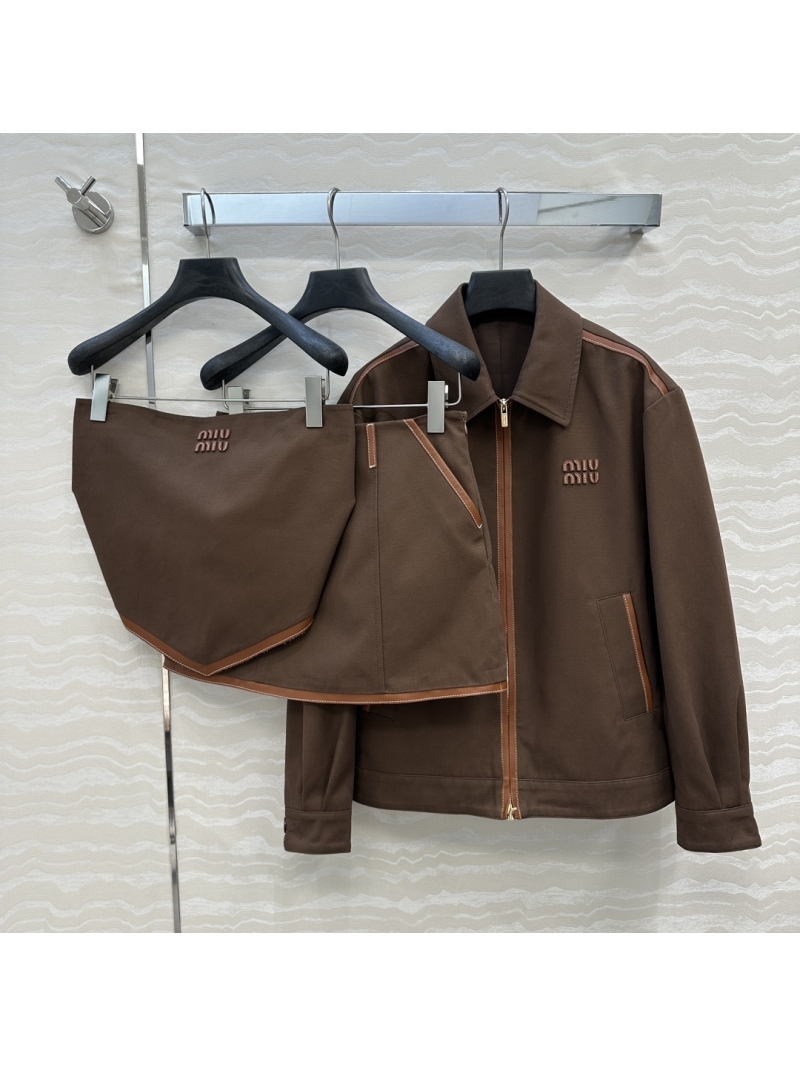 Miu Miu Exclusive Intellectual Collar Jacket in Chocolate - Luxe Oversized Fit with Dual-Zip Design