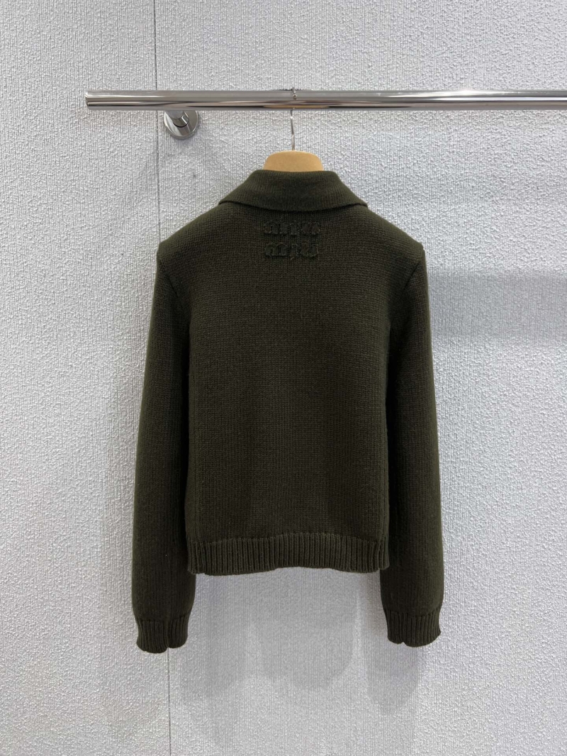 Miu Miu Collared Wool Knit Cardigan in Olive Green – Exquisite Textured Ribbed Knit, Front Patch Pockets, Limited Edition