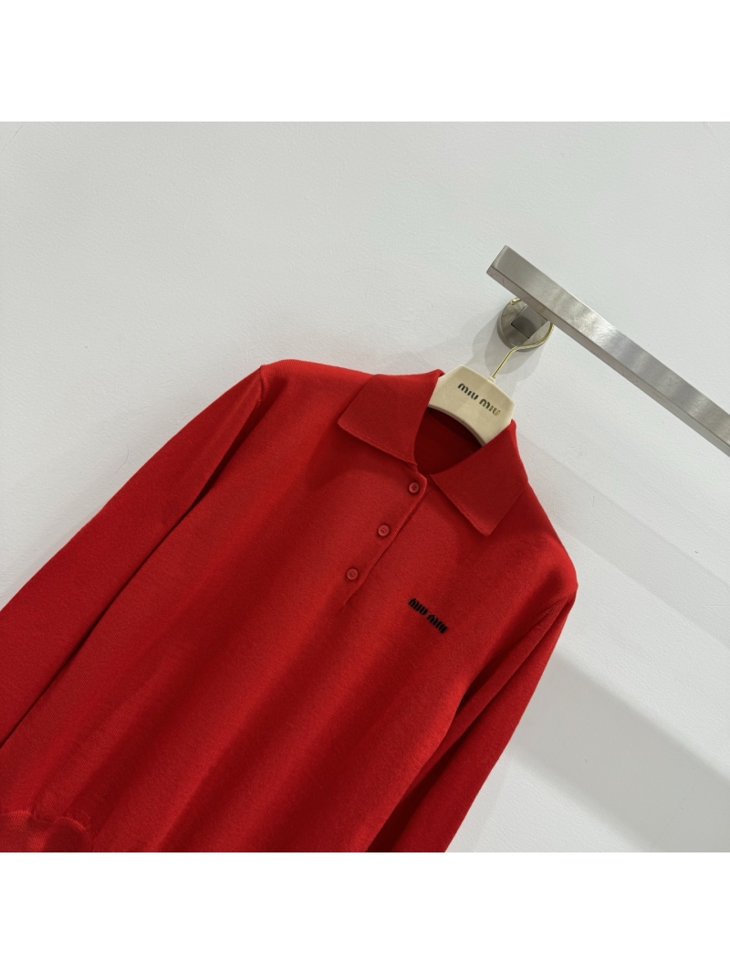 Miu Miu Signature Logo Sheep Wool Polo Sweater - Exquisite Long-Sleeved Knit in Vibrant Red