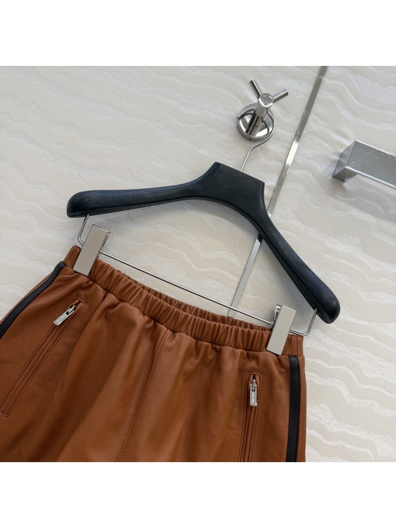 Miu Miu Exquisite Sporty Vegetable-Tanned Lambskin Leather Mini Shorts