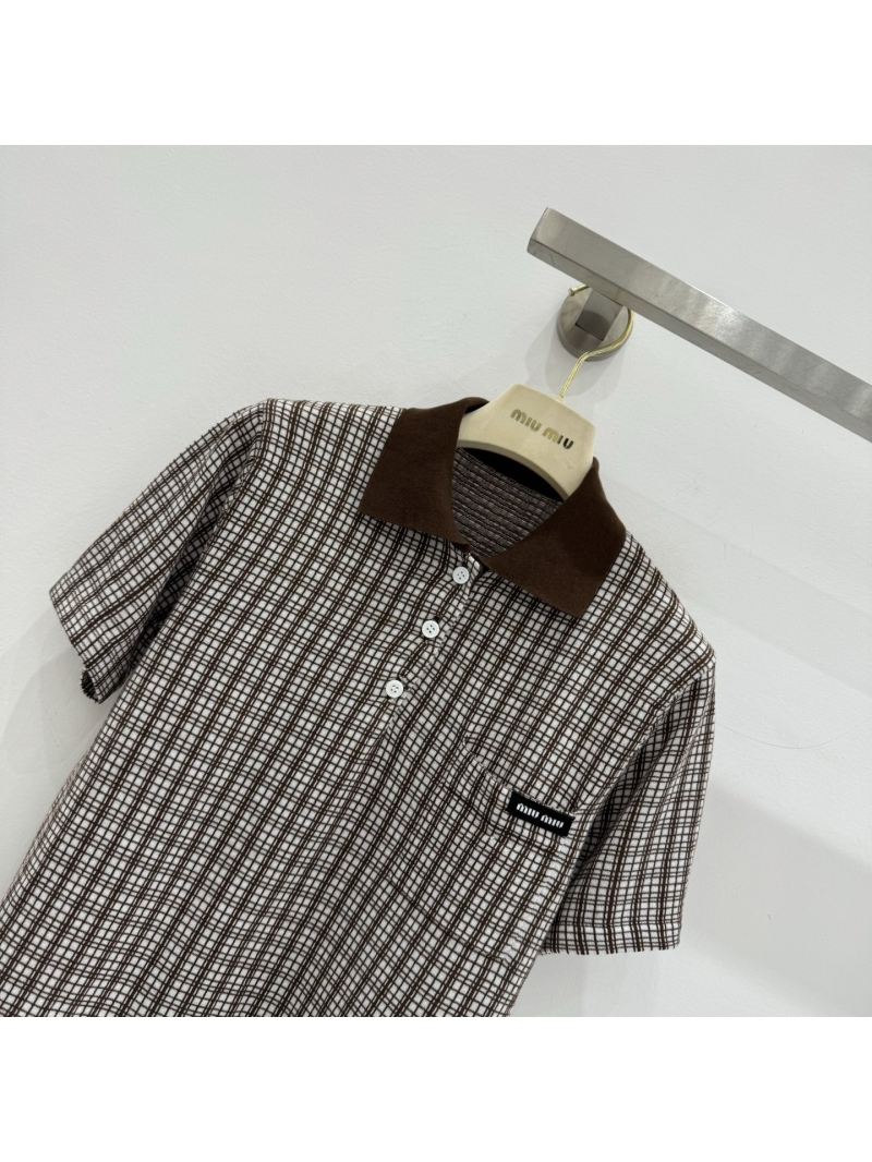 Miu Miu Cashmere and Silk Grid Knit Polo Shirt in Chocolate Brown