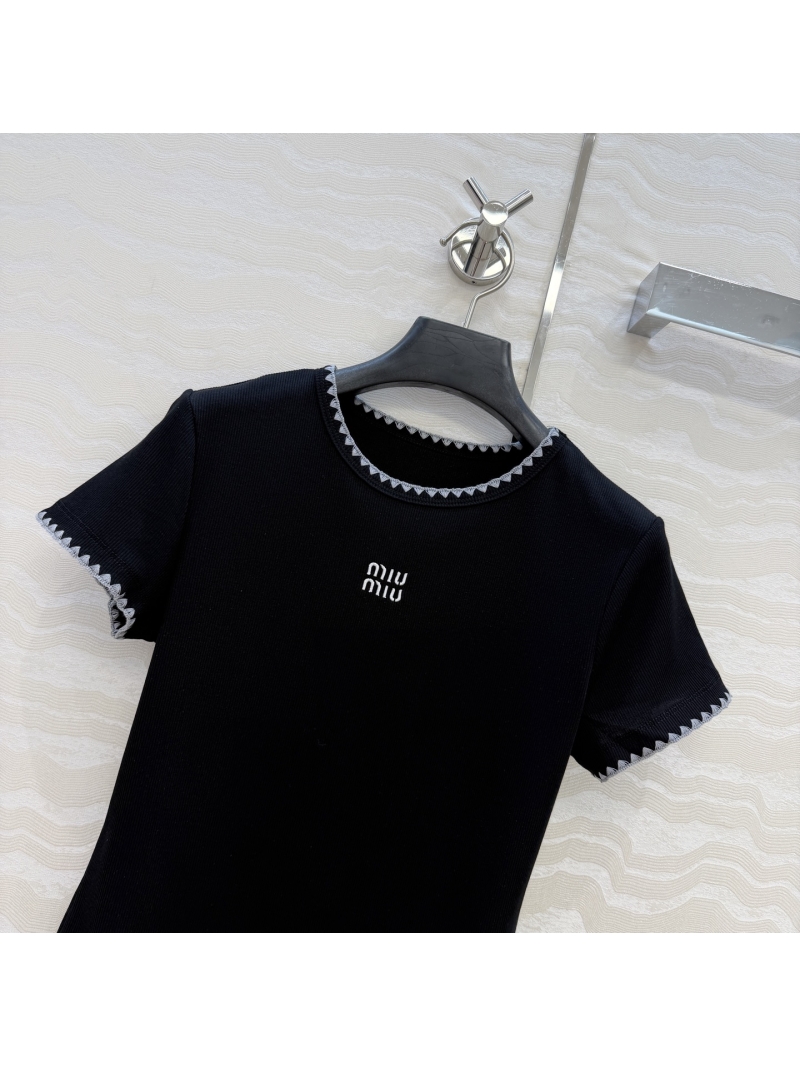 Miu Miu Lyocell-Cotton Ribbed Knit T-Shirt with Exquisite Shell Embroidery
