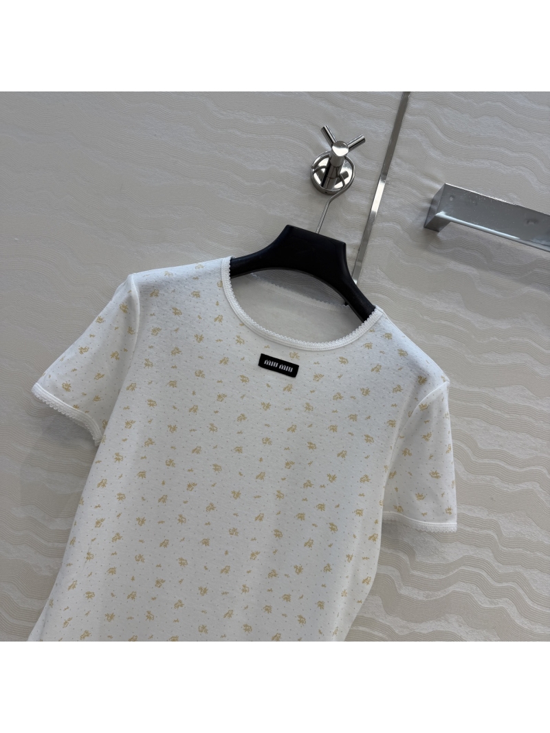 Miu Miu Holiday Collection 100% Pure Cotton Pastoral Floral Slim-Fit T-Shirt