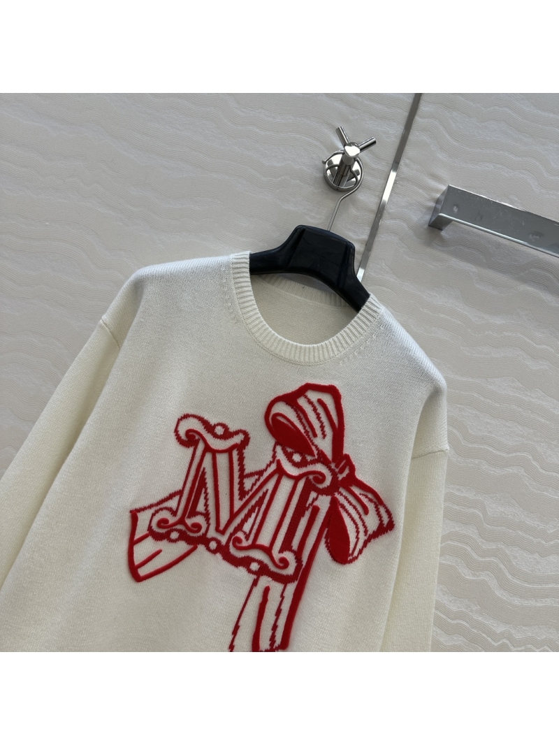 Maxmara Exclusive Debut: Luxe 100% Cashmere Sweater with Embroidered Logo in Elegant White