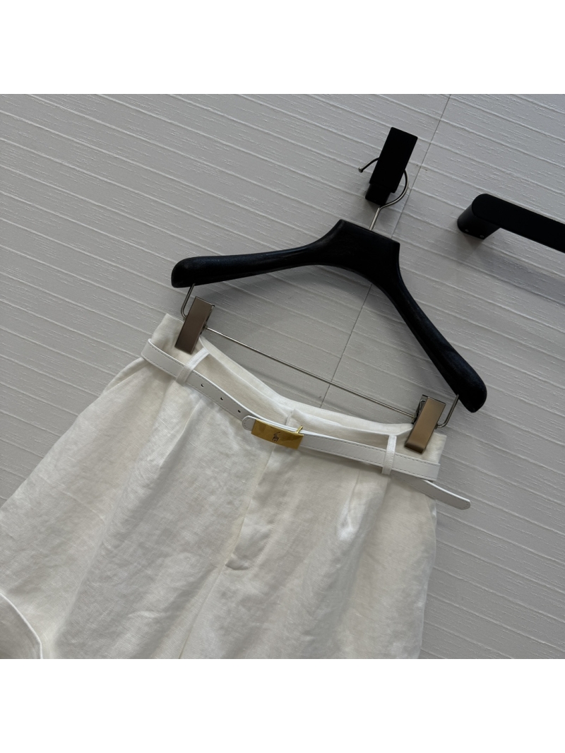 Ralph Lauren Luxe High-Waisted Linen Shorts in White with Metal Buckle Detail