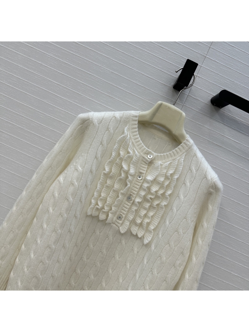 Valentino Exclusive Early Fall Cashmere Knit Top with Cable Stitch in Creme