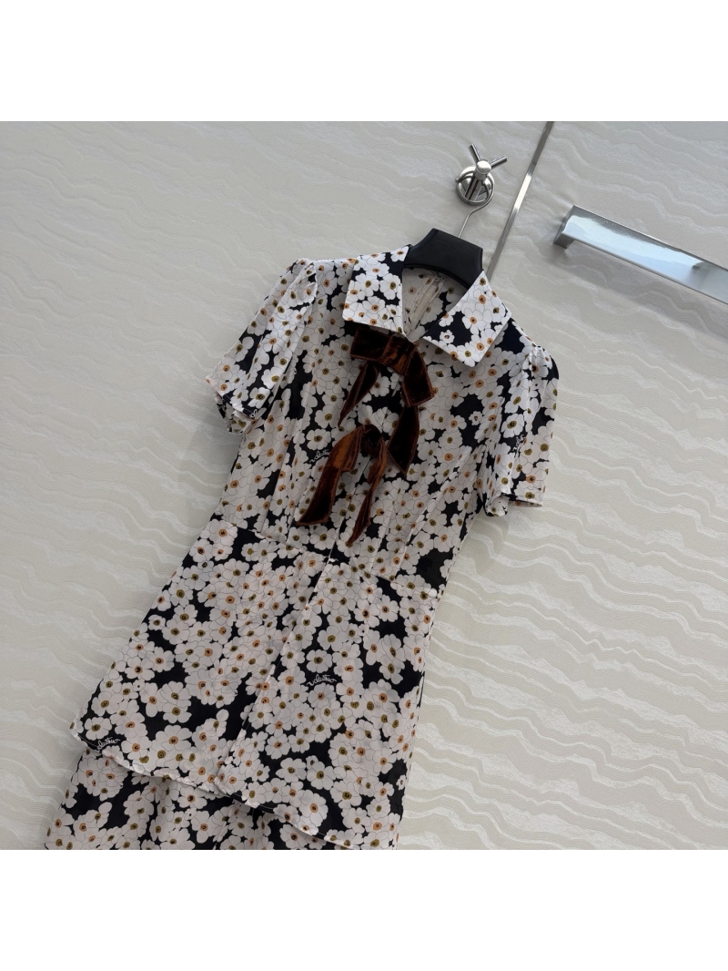 Valentino Exquisite Black Daisy Print 100% Silk Crepe de Chine Midi Dress