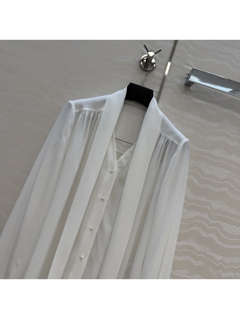 Valentino Exquisite 100% Silk Crepe de Chine Pussy-Bow Blouse in White