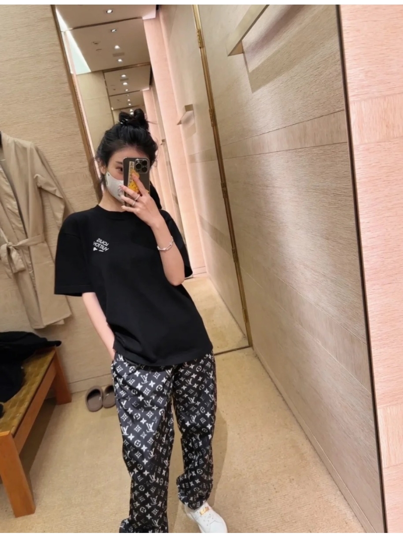 Louis Vuitton Black Embroidered Pin Knit T-Shirt - Luxe Organic Cotton