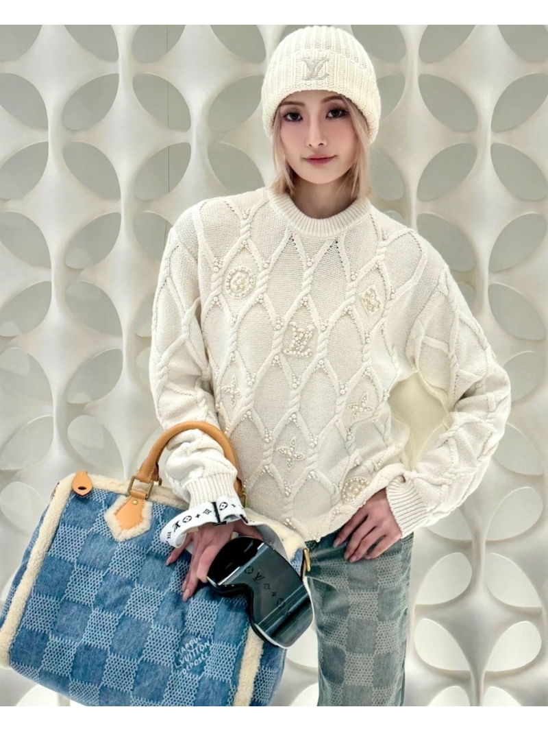 Louis Vuitton Limited Edition Pearl Embellished Monogram Cable Knit Sweater in Ivory