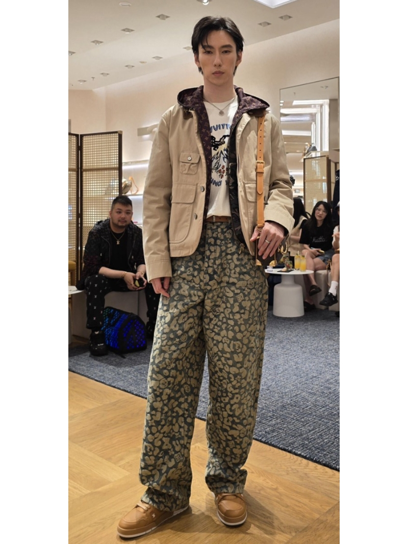 Louis Vuitton LV x Nigo Monogram Tapestry Wide-Leg Denim Pants in Vintage Indigo Blue