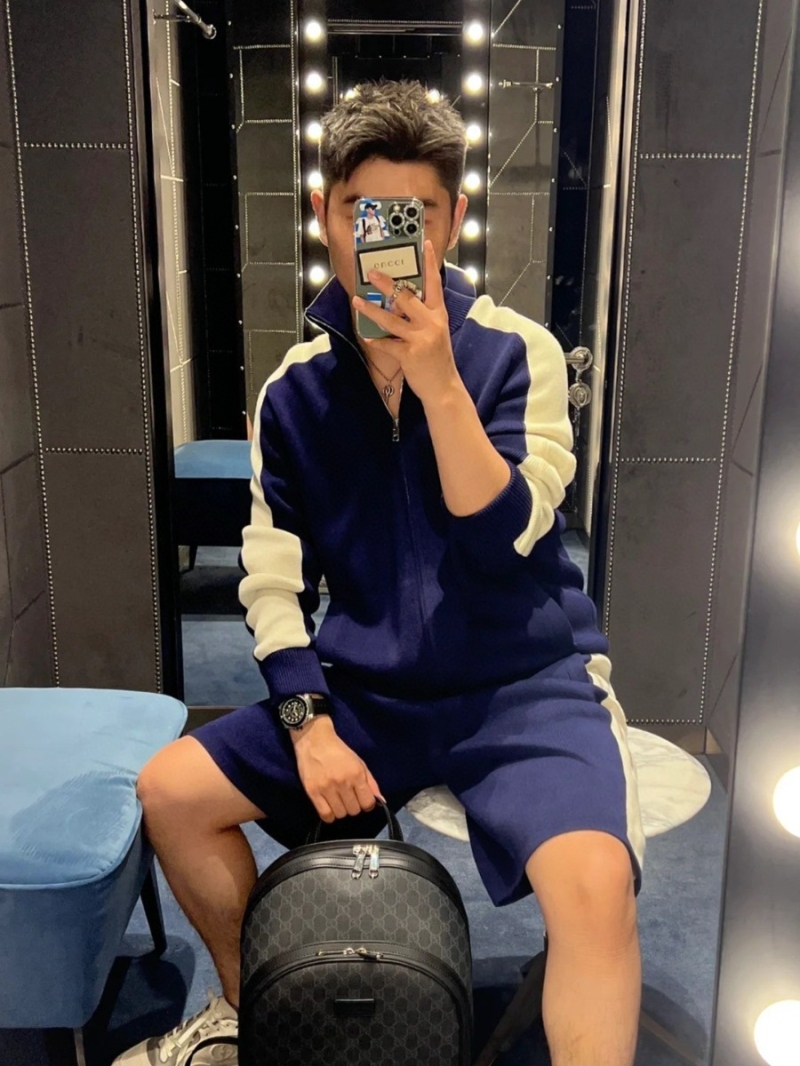 GUCCI Signature Knitted Zip-Up Jacket | Navy/Cream Contrast Logo Stripe | Unisex Opulent Knitwear