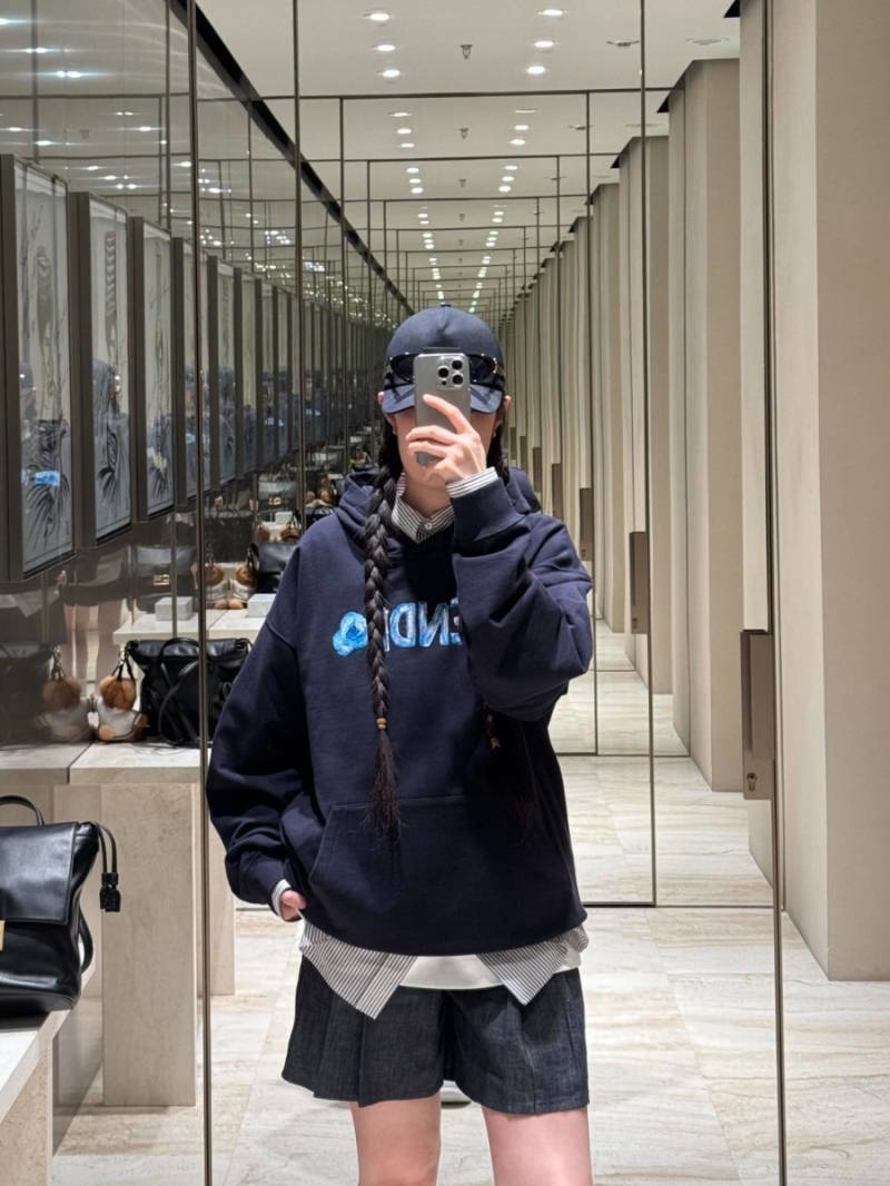 Fendi Embroidered Painterly Logo Oversized Hoodie in Black