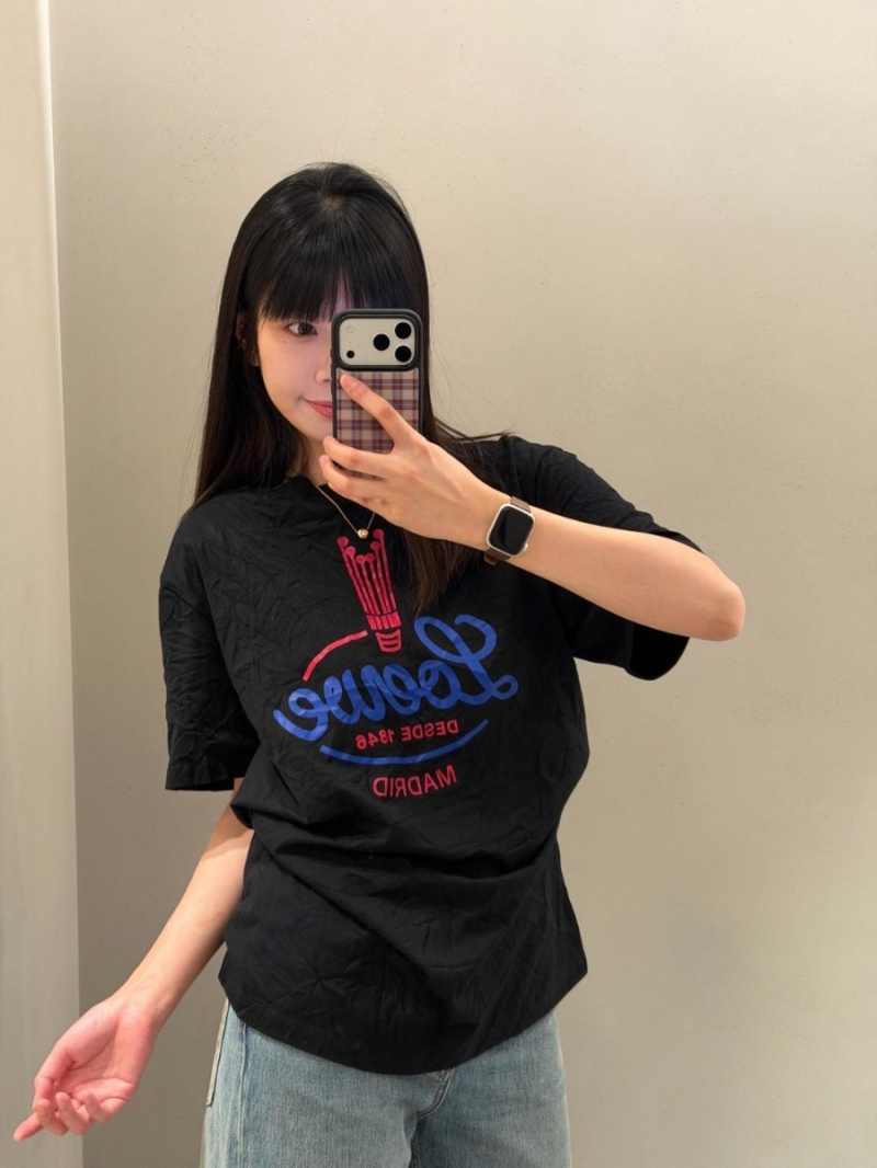 Loewe Vintage Sport Graphic T-Shirt in Black - Unisex Crown Pleated Crewneck