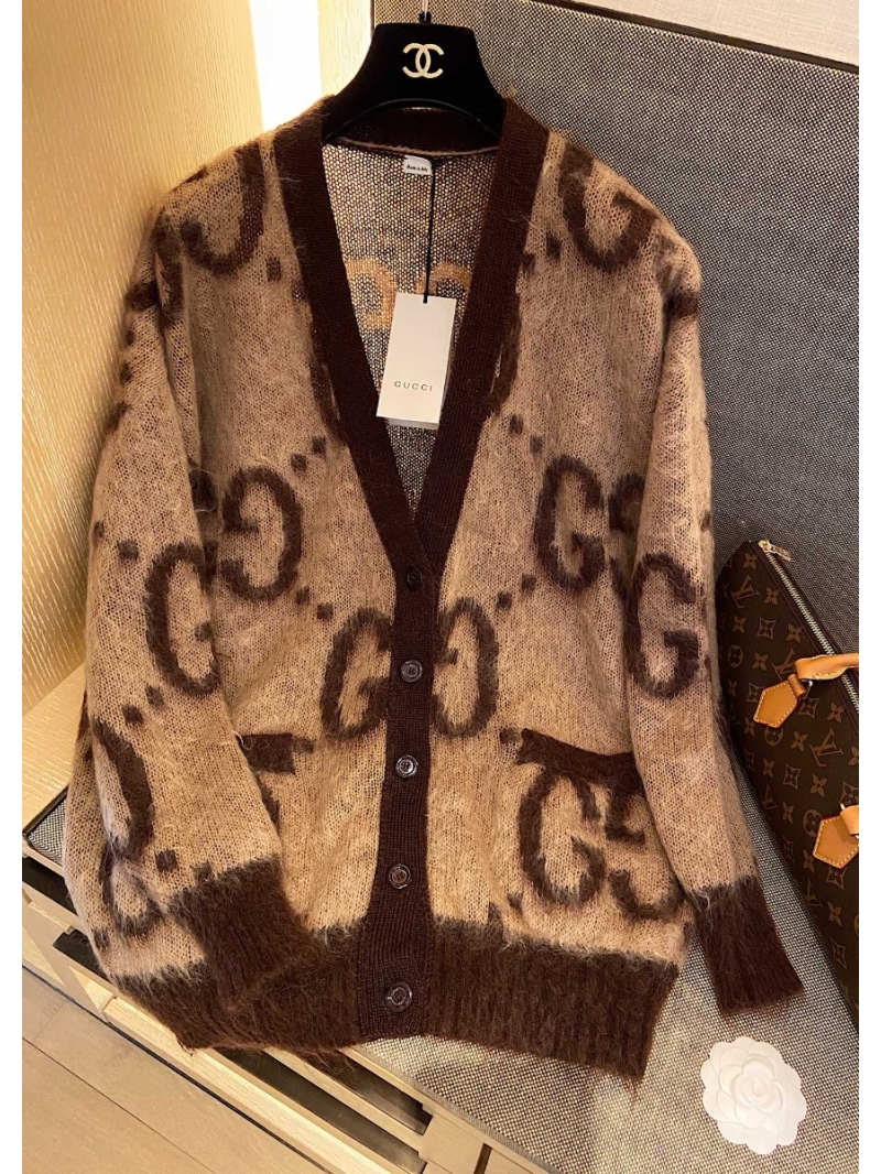 Gucci GG Reversible Mohair Cardigan: Dual-Sided Elegance