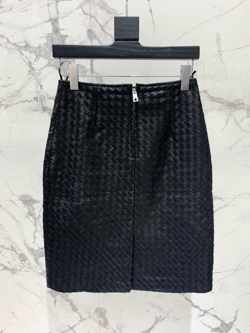 Bottega Veneta Handcrafted Intreciatto Leather Woven Midi Skirt