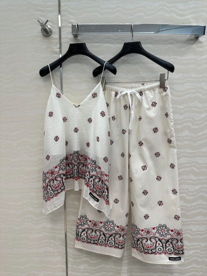 Miu Miu Exclusive Hawaiian Vacation Style Cropped Straight Pants