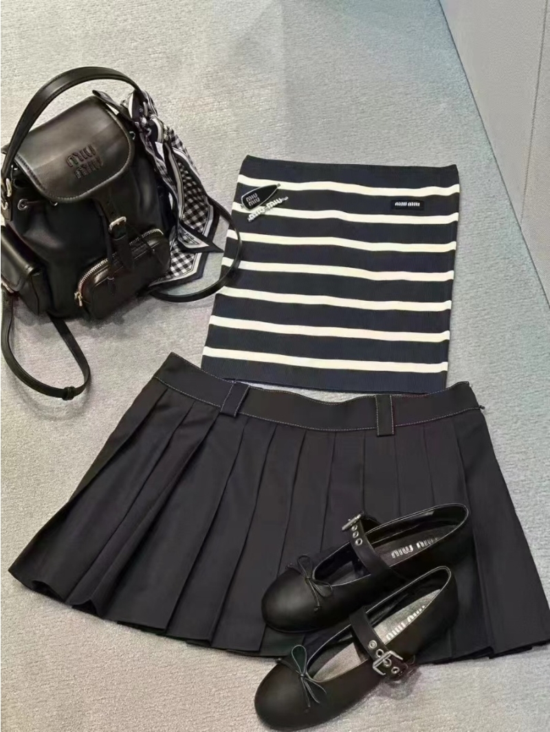 Miu Miu 25SS Spring Summer Navy Blue Pleated Skirt - Exclusive College Style