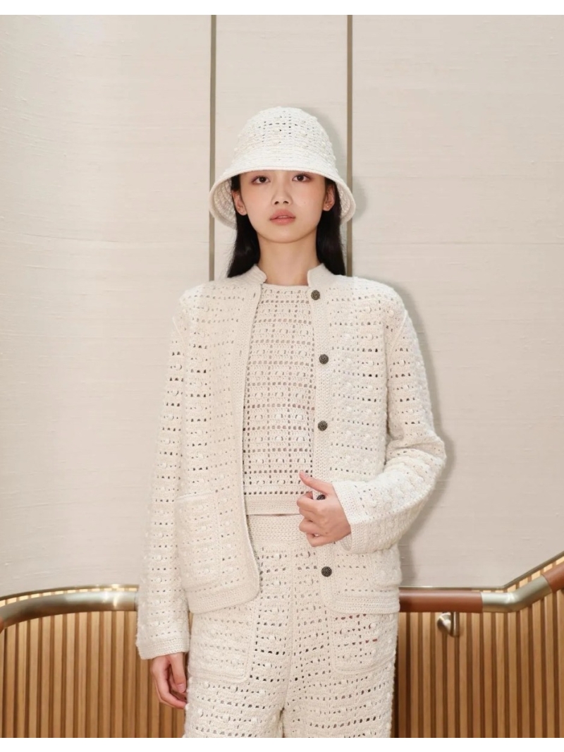 Loro Piana Luxe Early Autumn Jacket in Cream - Exquisite Checkered Design with Bronze Metal Buttons