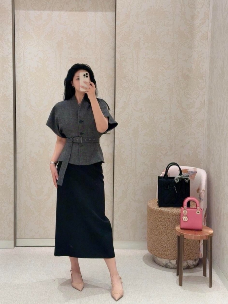 Christian Dior Exclusive Short-Sleeve Blazer in Luxe Gray Wool-Silk Blend with Detachable Belt