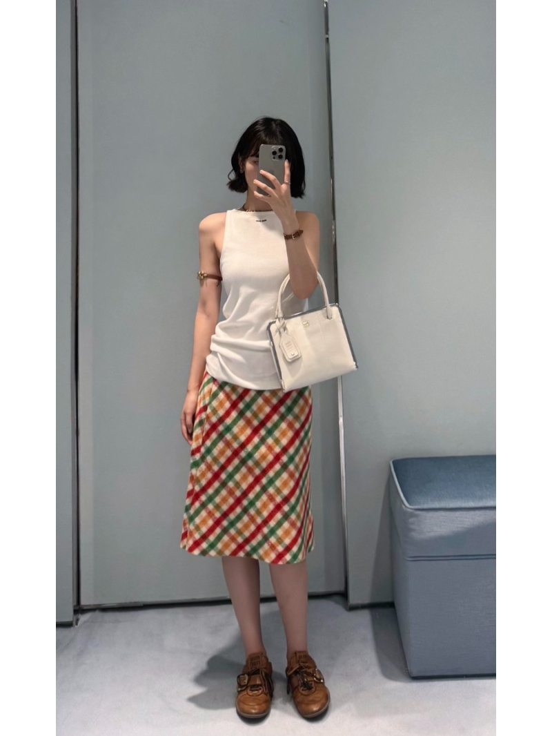 Miu Miu Exclusive Cotton Logo Tank Top in White