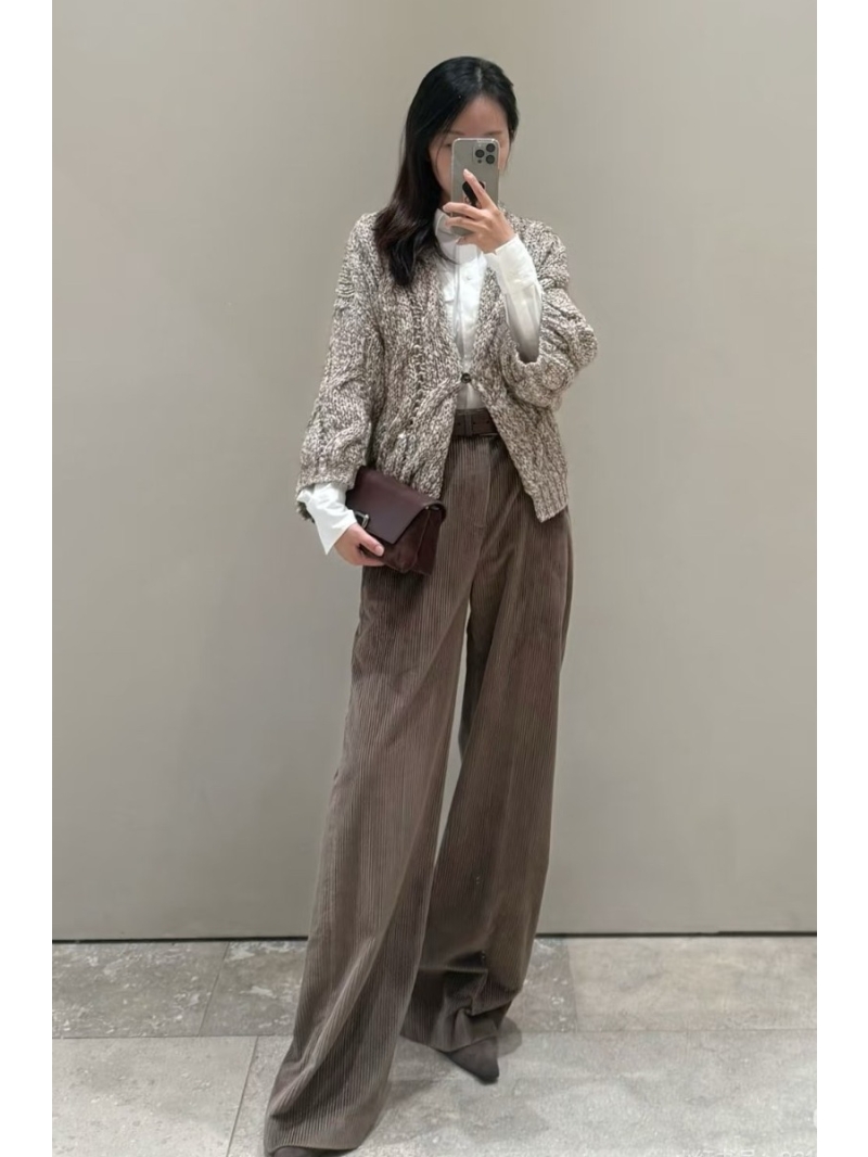 Brunello Cucinelli Exclusive High-Waisted Mocha Corduroy Straight Leg Pants - Luxe Minimalist Design