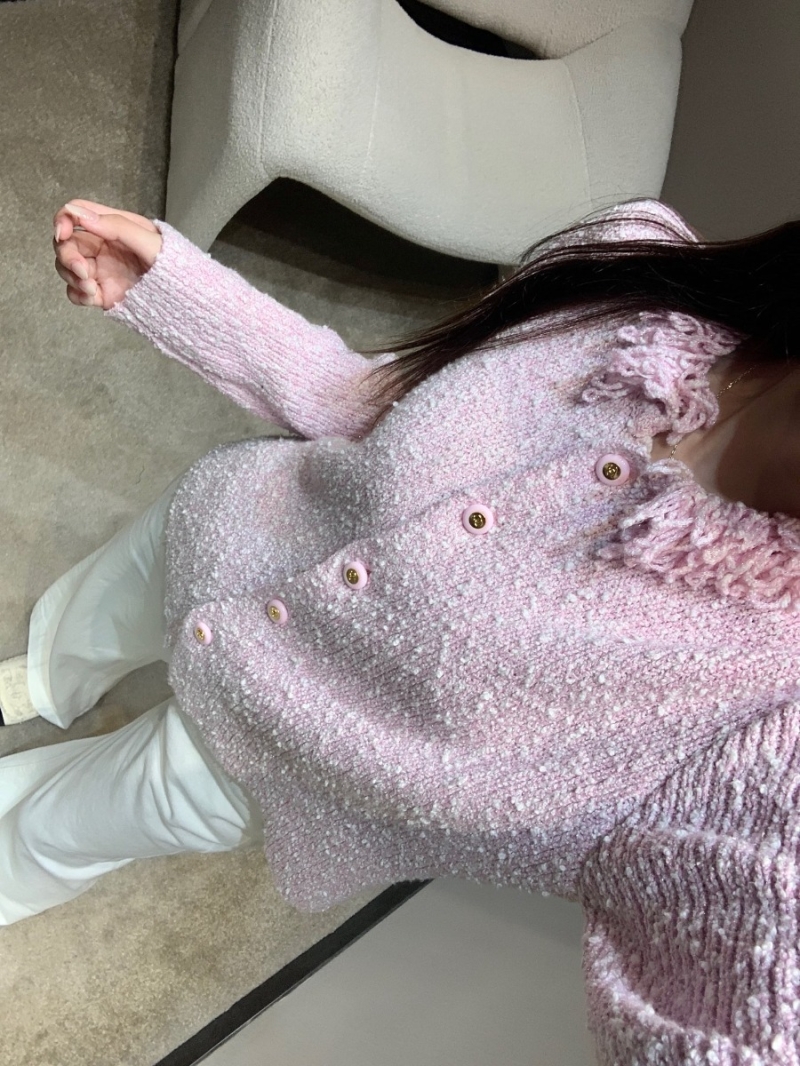 Chanel 25B Haute Couture Fringed Collar Dopamine Knit Cardigan in Light Pink