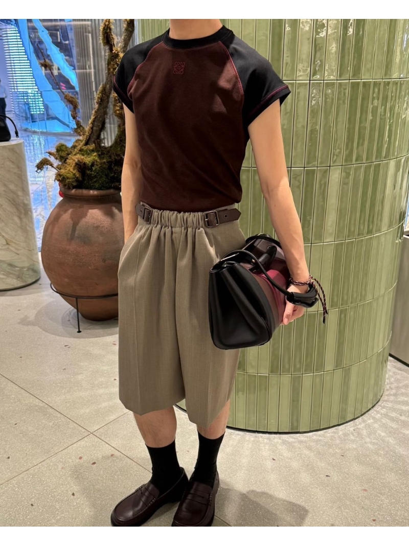 Loewe 25 Exclusive Buckle-Design Casual Shorts | Luxe Elastic Waist | Light Khaki